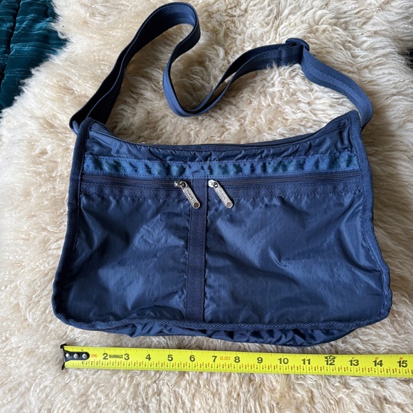 LeSportsac Deluxe Everyday Bag Navy - Picture 5 of 9